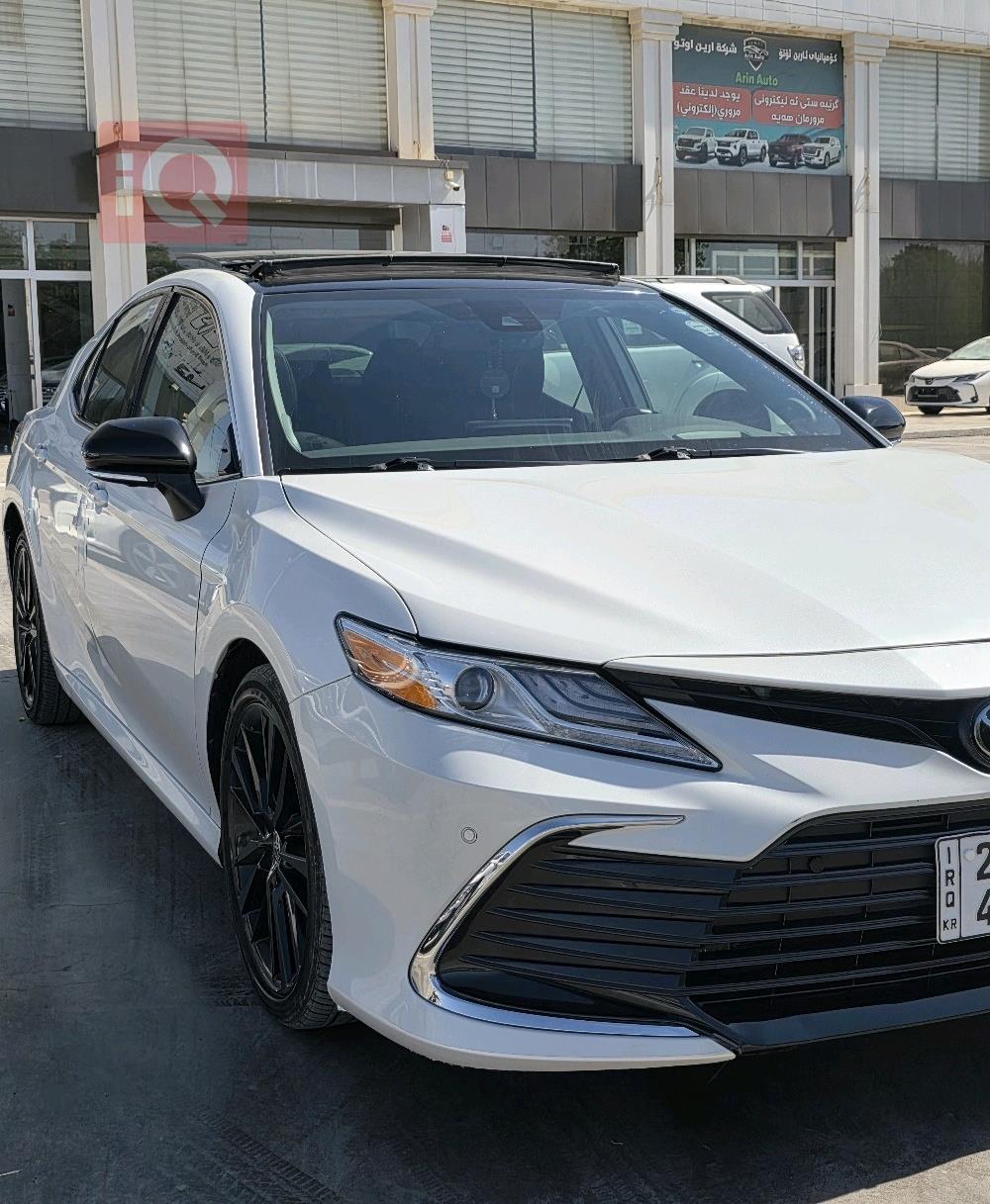 تۆیۆتا کامری